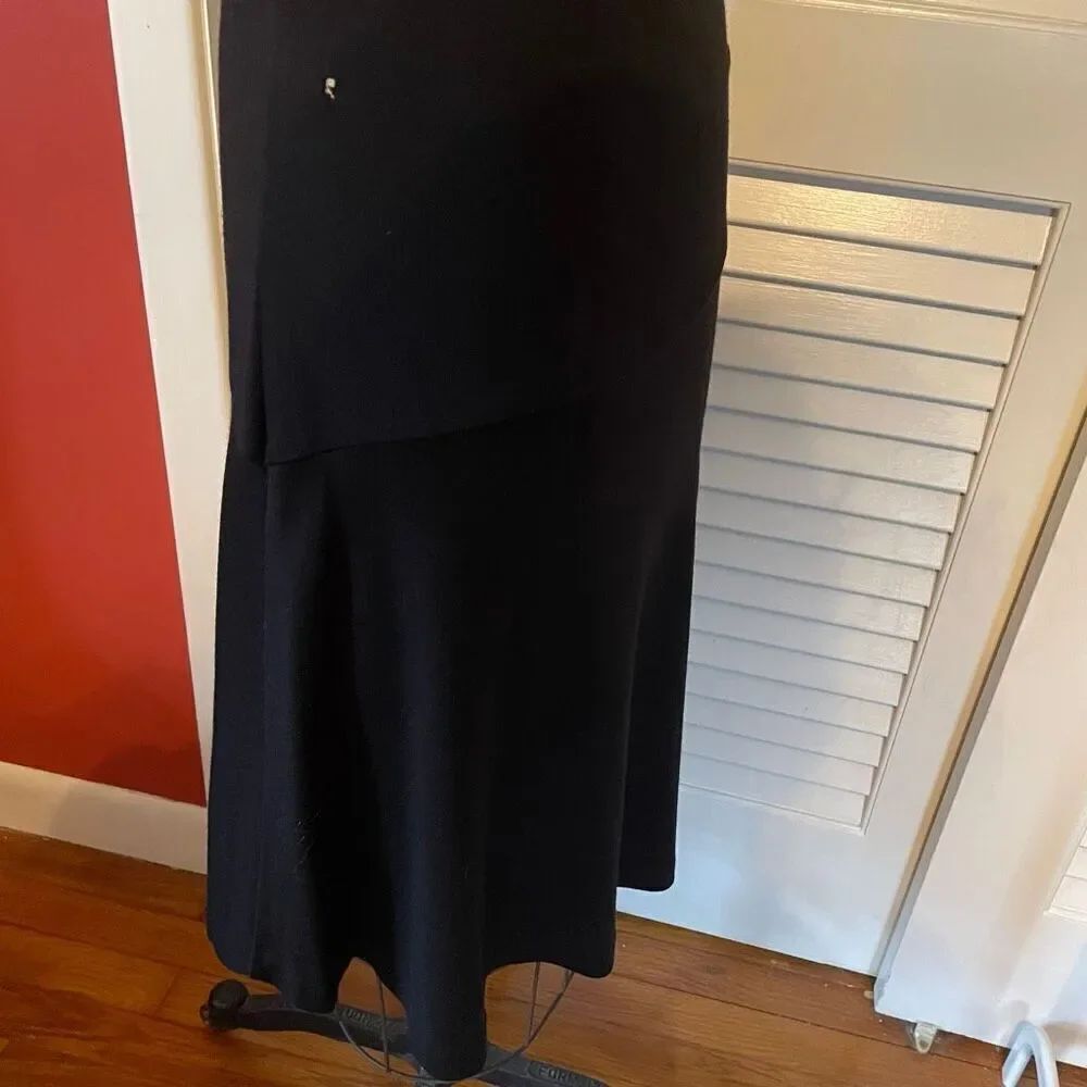 DVF | black v-neck wool dress 6 - Picture 11 of 14